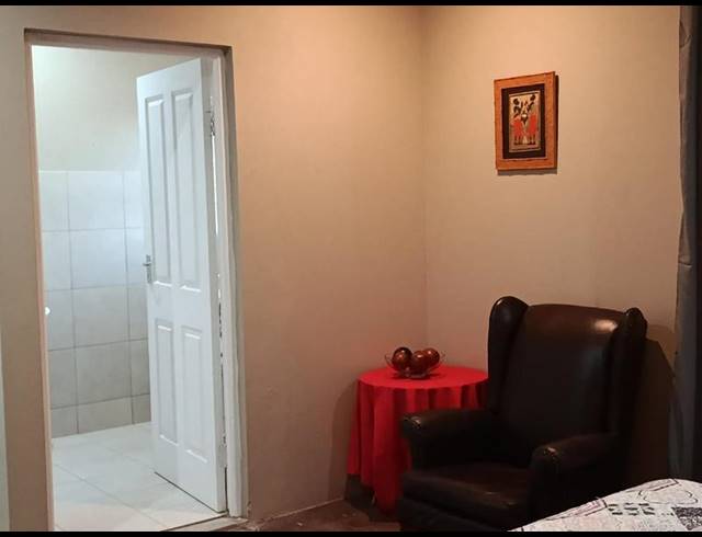 1 BEDROOM PROPERTY TO RENT IN JAN HOFMEYER